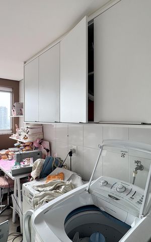 Apartamento à venda com 158m², 3 quartos e 3 vagas Apartamento à venda com 158m², 3 quartos e 3 vagasÁrea de Serviço