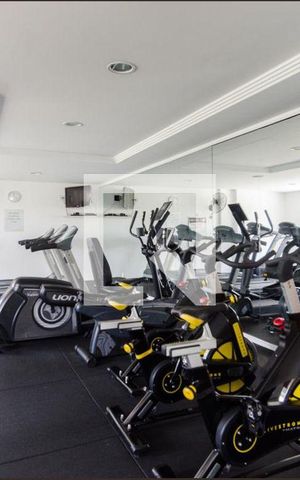 Apartamento à venda com 158m², 3 quartos e 3 vagas Apartamento à venda com 158m², 3 quartos e 3 vagasÁrea comum - Academia