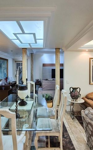 Apartamento à venda com 163m², 3 quartos e 3 vagas Apartamento à venda com 163m², 3 quartos e 3 vagasSala