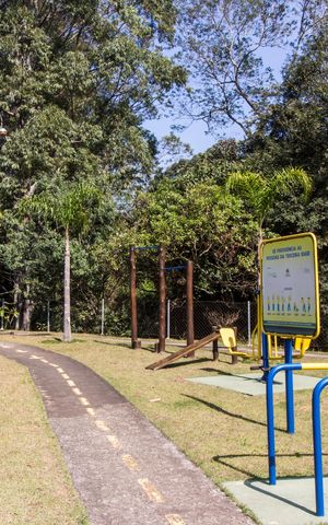 Apartamento à venda com 80m², 2 quartos e 2 vagasAcademia