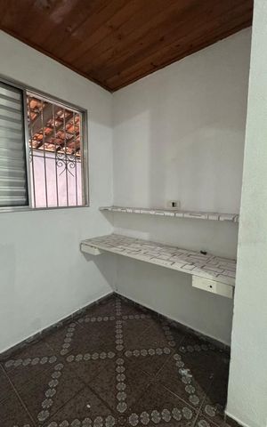 Casa à venda com 250m², 2 quartos e 2 vagasQuarto 1