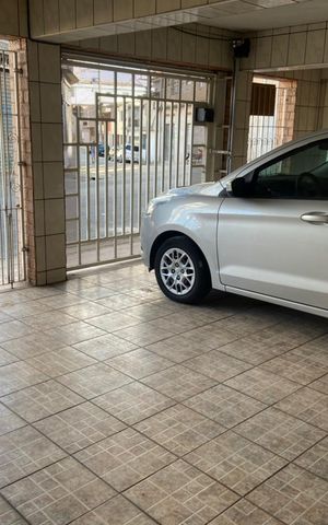 Casa à venda com 250m², 2 quartos e 2 vagasÁrea externa