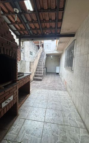 Casa à venda com 250m², 2 quartos e 2 vagasÁrea externa