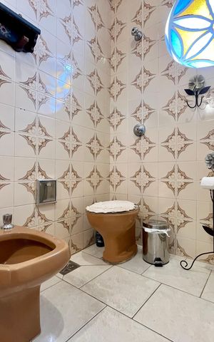 Casa para alugar com 220m², 4 quartos e 2 vagas
