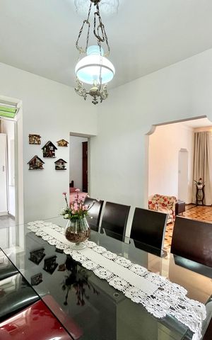 Casa para alugar com 220m², 4 quartos e 2 vagas