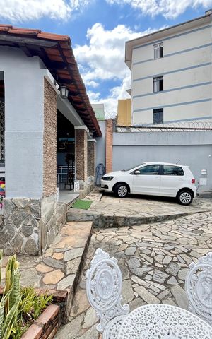 Casa para alugar com 220m², 4 quartos e 2 vagas