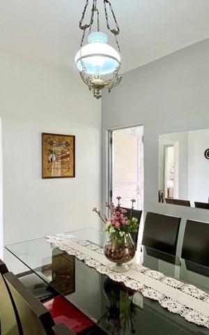 Casa para alugar com 220m², 4 quartos e 2 vagas