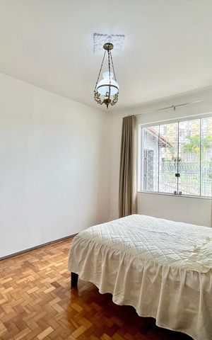 Casa para alugar com 220m², 4 quartos e 2 vagas
