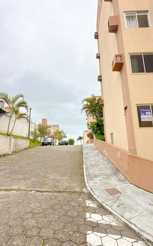 Apartamento para alugar com 82m², 3 quartos e 1 vagaPlaquinha