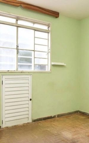 Casa à venda com 386m², 5 quartos e 4 vagas Casa à venda com 386m², 5 quartos e 4 vagasQuarto 3