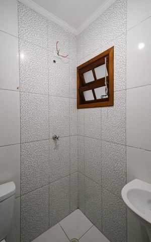 Casa para alugar com 110m², 2 quartos e 2 vagas Casa para alugar com 110m², 2 quartos e 2 vagasBanheiro da Suíte 2