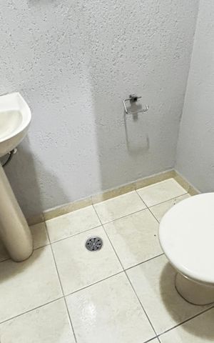 Casa à venda com 178m², 3 quartos e 2 vagas Casa à venda com 178m², 3 quartos e 2 vagasLavabo