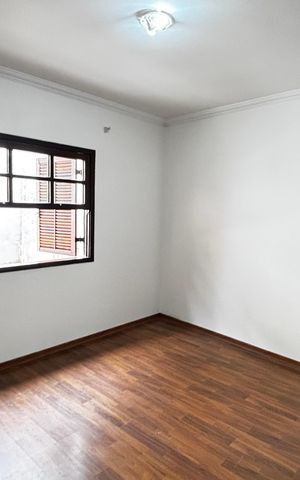 Casa à venda com 178m², 3 quartos e 2 vagas Casa à venda com 178m², 3 quartos e 2 vagasQuarto 2
