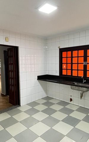 Casa à venda com 178m², 3 quartos e 2 vagas Casa à venda com 178m², 3 quartos e 2 vagasCozinha