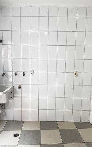Casa à venda com 178m², 3 quartos e 2 vagas Casa à venda com 178m², 3 quartos e 2 vagasÁrea de Serviço