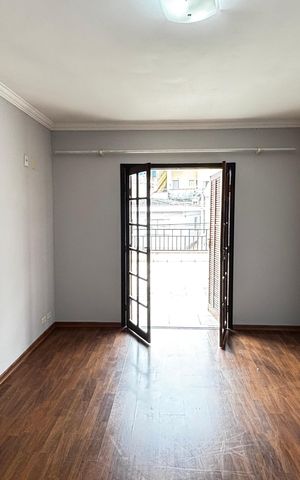 Casa à venda com 178m², 3 quartos e 2 vagas Casa à venda com 178m², 3 quartos e 2 vagasSuite