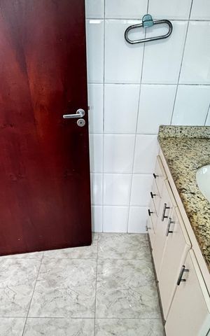 Casa à venda com 178m², 3 quartos e 2 vagas Casa à venda com 178m², 3 quartos e 2 vagasBanheiro da Suíte