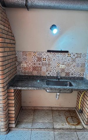 Casa à venda com 178m², 3 quartos e 2 vagas Casa à venda com 178m², 3 quartos e 2 vagasQuintal