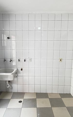 Casa à venda com 178m², 3 quartos e 2 vagas Casa à venda com 178m², 3 quartos e 2 vagasÁrea de Serviço