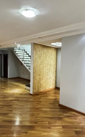 Casa à venda com 178m², 3 quartos e 2 vagas Casa à venda com 178m², 3 quartos e 2 vagasSala - Sala de Jantar