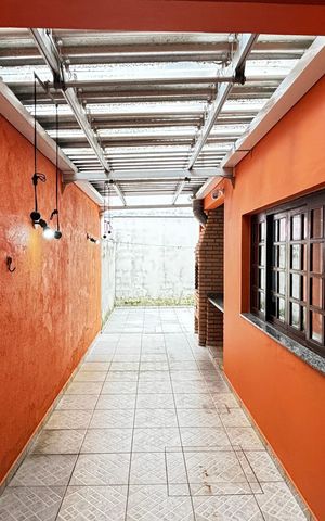 Casa à venda com 178m², 3 quartos e 2 vagas Casa à venda com 178m², 3 quartos e 2 vagasQuintal