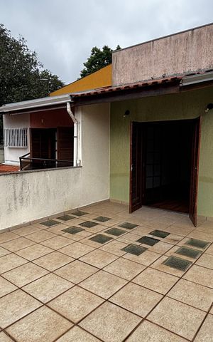 Casa à venda com 178m², 3 quartos e 2 vagas Casa à venda com 178m², 3 quartos e 2 vagasVaranda da Suíte