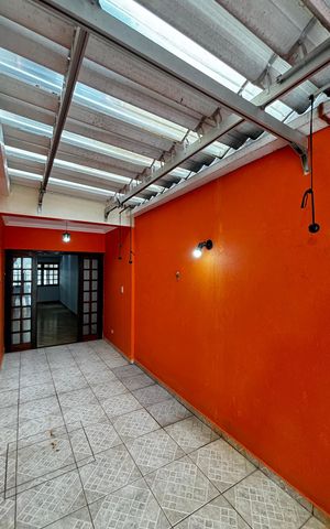 Casa à venda com 178m², 3 quartos e 2 vagas Casa à venda com 178m², 3 quartos e 2 vagasQuintal