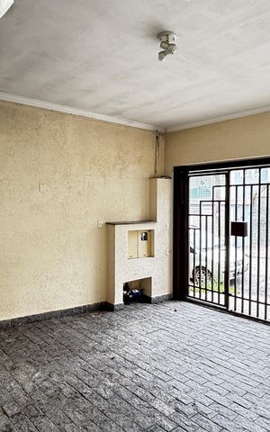 Casa à venda com 178m², 3 quartos e 2 vagas Casa à venda com 178m², 3 quartos e 2 vagasGaragem