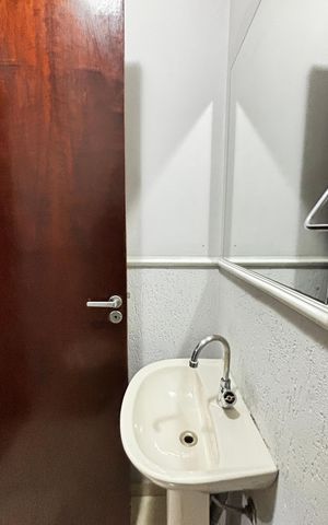 Casa à venda com 178m², 3 quartos e 2 vagas Casa à venda com 178m², 3 quartos e 2 vagasLavabo