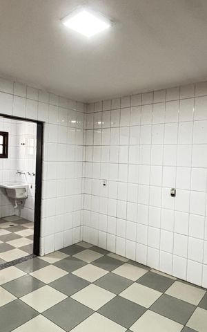 Casa à venda com 178m², 3 quartos e 2 vagas Casa à venda com 178m², 3 quartos e 2 vagasCozinha