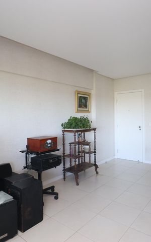 Apartamento para alugar com 126m², 3 quartos e 4 vagas Apartamento para alugar com 126m², 3 quartos e 4 vagasSala