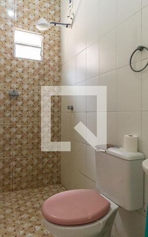 Casa para alugar com 35m², 1 quarto e sem vaga