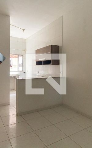 Casa para alugar com 35m², 1 quarto e sem vaga