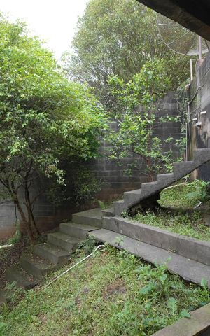 Casa para alugar com 345m², 4 quartos e 5 vagasQuintal