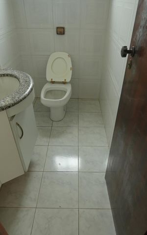 Casa para alugar com 345m², 4 quartos e 5 vagasLavabo