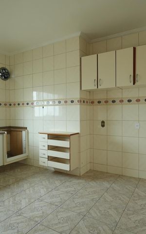 Casa para alugar com 345m², 4 quartos e 5 vagasCozinha