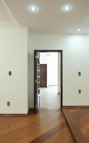 Casa para alugar com 345m², 4 quartos e 5 vagasSala