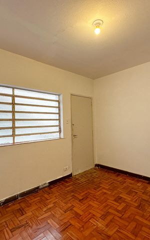 Casa à venda com 400m², 4 quartos e 2 vagas Casa à venda com 400m², 4 quartos e 2 vagasQuarto 1