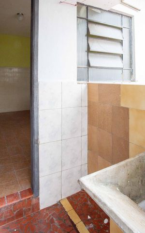 Casa para alugar com 50m², 1 quarto e sem vagaÁrea de Serviço