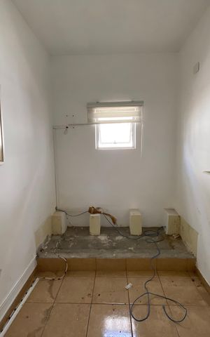 Casa à venda com 326m², 5 quartos e 3 vagas Casa à venda com 326m², 5 quartos e 3 vagasCasa 2 Quarto 3