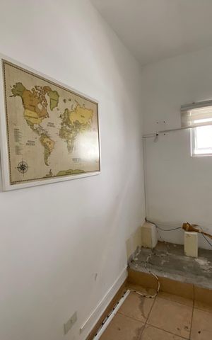 Casa à venda com 326m², 5 quartos e 3 vagas Casa à venda com 326m², 5 quartos e 3 vagasCasa 2 Quarto 3