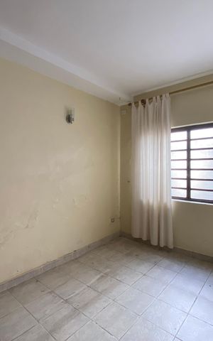 Casa à venda com 326m², 5 quartos e 3 vagas Casa à venda com 326m², 5 quartos e 3 vagasCasa 2 Sala