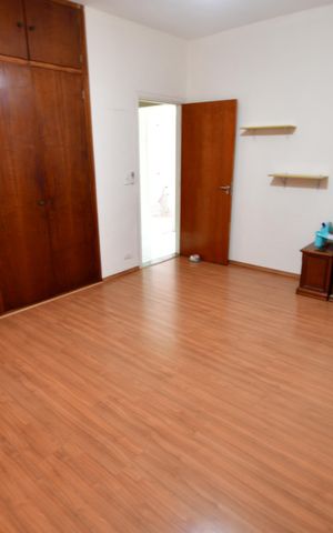 Casa para alugar com 323m², 4 quartos e 6 vagasQuarto 3