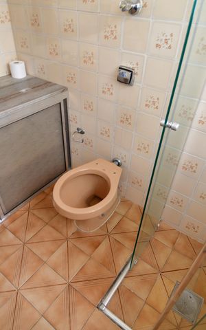 Casa para alugar com 323m², 4 quartos e 6 vagasBanheiro Suíte