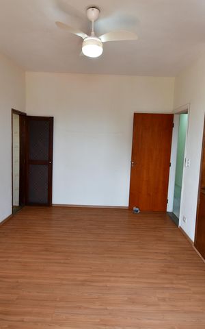 Casa para alugar com 323m², 4 quartos e 6 vagasQuarto 4 - Suíte