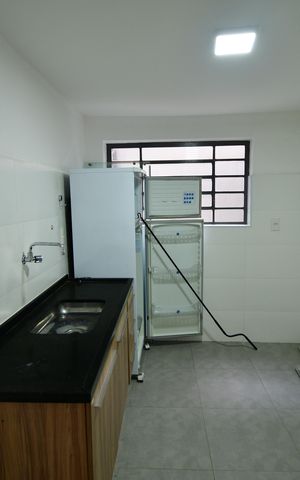 Casa para alugar com 323m², 4 quartos e 6 vagasCozinha