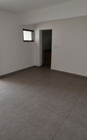 Casa para alugar com 323m², 4 quartos e 6 vagasQuarto de Serviço