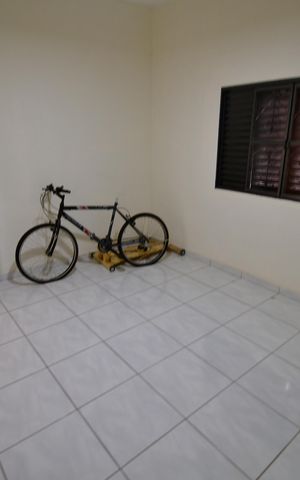 Casa para alugar com 323m², 4 quartos e 6 vagasQuarto 1