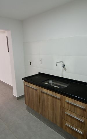 Casa para alugar com 323m², 4 quartos e 6 vagasCozinha