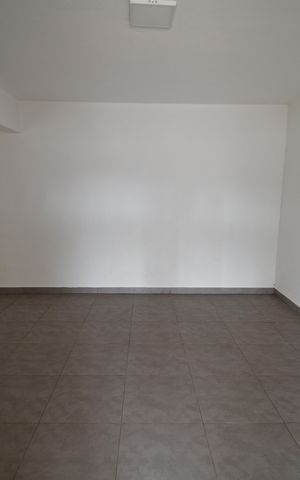 Casa para alugar com 323m², 4 quartos e 6 vagasQuarto de Serviço